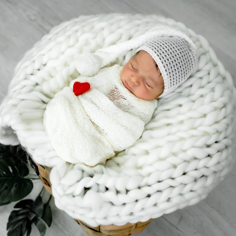 FOTOGRAFÍA NEWBORN LUCA BEJU FOTOGRAFÍA DE RECIÉN NACIDOS EN LOGROÑO LARDERO LA RIOJA Y ESPAÑA
