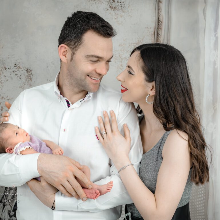 FOTOGRAFÍA NEWBORN SOFIA BURNAR FOTOGRAFÍA DE RECIÉN NACIDOS EN LOGROÑO LARDERO LA RIOJA Y ESPAÑA