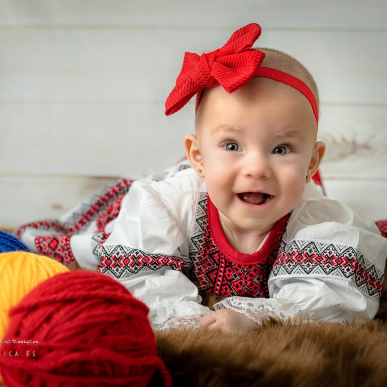 MARINA MI PRIMER AÑITO SEGUIMIENTO ANUAL MES A MES DE RECIÉN NACIDOS Y EMBARAZADAS FOTOGRAFÍA SEGUIMIENTO NEWBORN Y MATERNIDAD EN LOGROÑO LARDERO LA RIOJA Y ESPAÑA