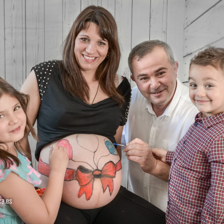 SESIÓN DE BELLY PAINTING PARA EMBARAZADAS SESIÓN FOTOGRÁFICA BARRIGA PINTADA CON VALY POPESCU FOTOGRAFÍA DE EMBARAZO EN LOGROÑO LARDERO LA RIOJA Y ESPAÑA