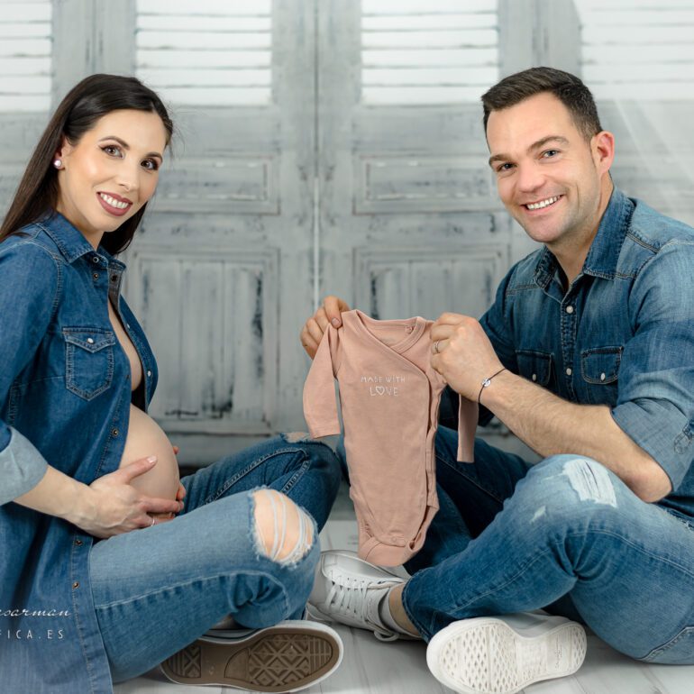 SESIÓN DE FOTOS DE PREMAMÁ CON TEODORA Y PAUL FOTOGRAFÍA DE EMBARAZO EN LOGROÑO LARDERO LA RIOJA Y ESPAÑA