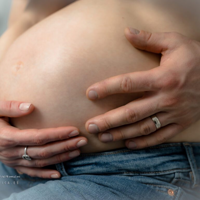 SESIÓN DE FOTOS DE PREMAMÁ CON TEODORA Y PAUL FOTOGRAFÍA DE EMBARAZO EN LOGROÑO LARDERO LA RIOJA Y ESPAÑA