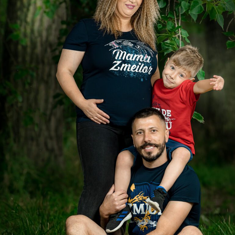 SESIÓN DE FOTOS DE PREMAMÁ EN EXTERIOR CON LUMINITA BOGDAN Y LUCA FOTÓGRAFO DE EMBARAZADAS EN LOGROÑO LARDERO LA RIOJA Y ESPAÑA