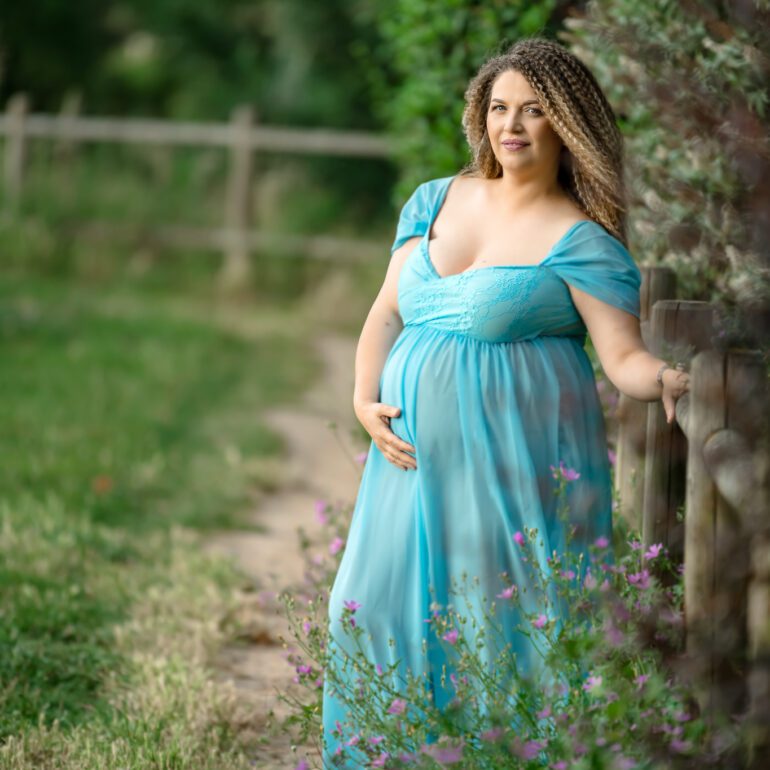 SESIÓN DE FOTOS DE PREMAMÁ EN EXTERIOR CON LUMINITA BOGDAN Y LUCA FOTÓGRAFO DE EMBARAZADAS EN LOGROÑO LARDERO LA RIOJA Y ESPAÑA