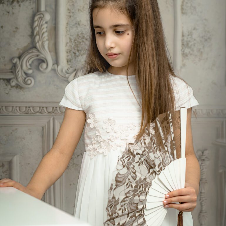 SESIÓN DE FOTOS DE RETRATO INFANTIL CON ILARIA FOTOGRAFÍA DE RETRATO EN LOGROÑO LARDERO LA RIOJA Y ESPAÑA