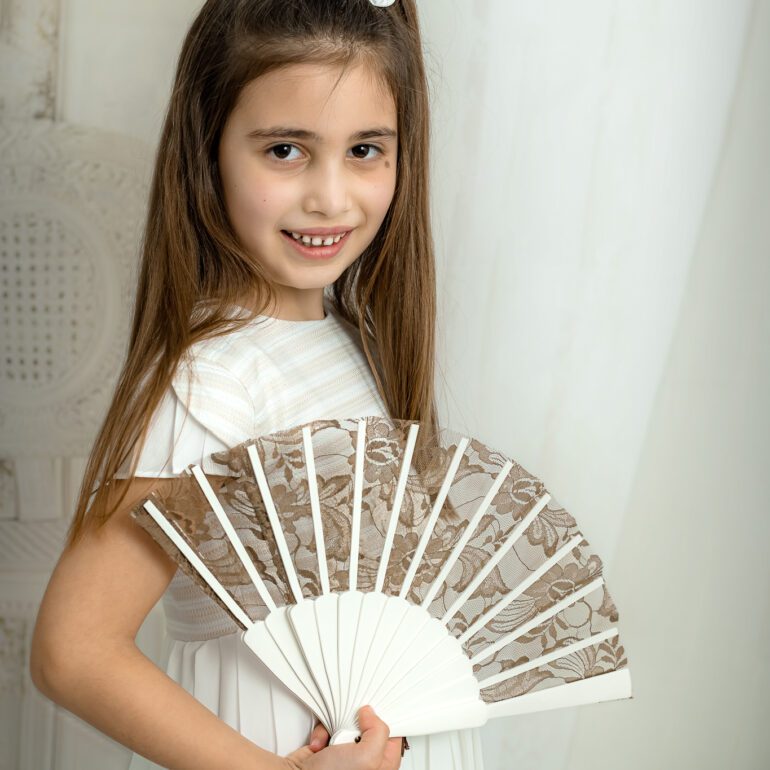 SESIÓN DE FOTOS DE RETRATO INFANTIL CON ILARIA FOTOGRAFÍA DE RETRATO EN LOGROÑO LARDERO LA RIOJA Y ESPAÑA