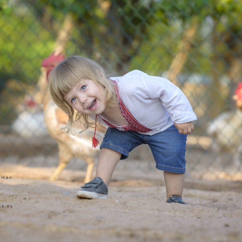 SESIÓN DE FOTOS INFANTIL EN EXTERIORES CON FAMILIA ARTIC FOTÓGRAFO PROFESIONAL PARA NIÑOS Y BEBES EN LOGROÑO LARDERO LA RIOJA Y ESPAÑA
