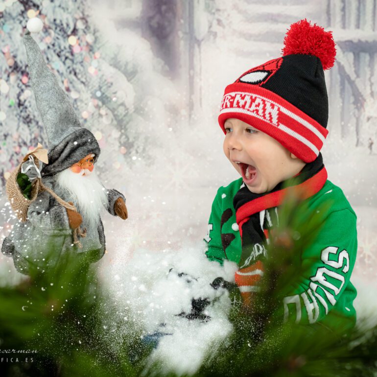 SESIÓN DE FOTOS NAVIDEÑAS CON LUCA ARTIC FOTOGRAFÍA DE NAVIDAD EN LOGROÑO LARDERO LA RIOJA Y ESPAÑA