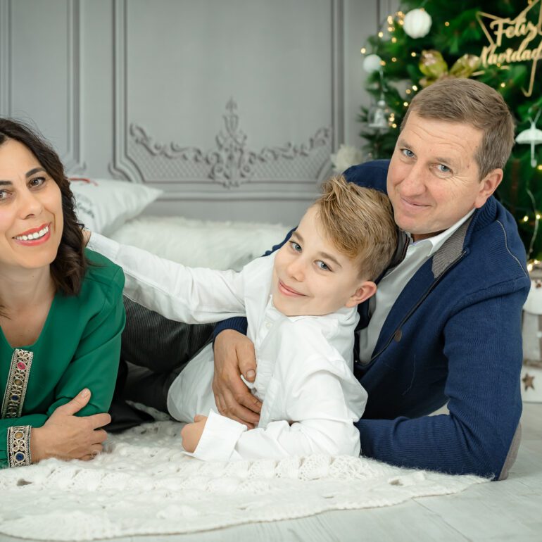 SESIÓN DE FOTOS NAVIDEÑAS CON LUCA FOTOGRAFÍA DE NAVIDAD EN LOGROÑO LARDERO LA RIOJA Y ESPAÑA