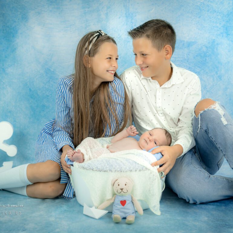 SESIÓN DE FOTOS NEWBORN FOTOGRAFÍA DE RECIÉN NACIDOS EN LOGROÑO LARDERO LA RIOJA Y ESPAÑA