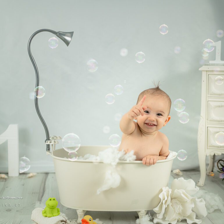 SESIÓN DE FOTOS SMASH THE CAKE FOTOGRAFÍA DE INFANTIL Y FOTOGRAFÍA NEWBORN EN LOGROÑO LARDERO LA RIOJA Y ESPAÑA