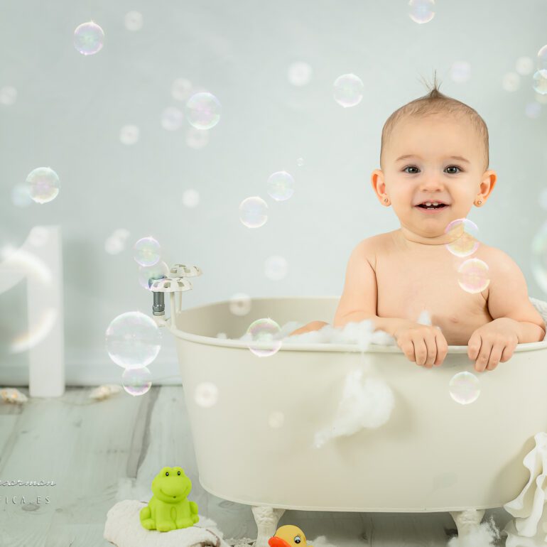 SESIÓN DE FOTOS SMASH THE CAKE FOTOGRAFÍA DE INFANTIL Y FOTOGRAFÍA NEWBORN EN LOGROÑO LARDERO LA RIOJA Y ESPAÑA