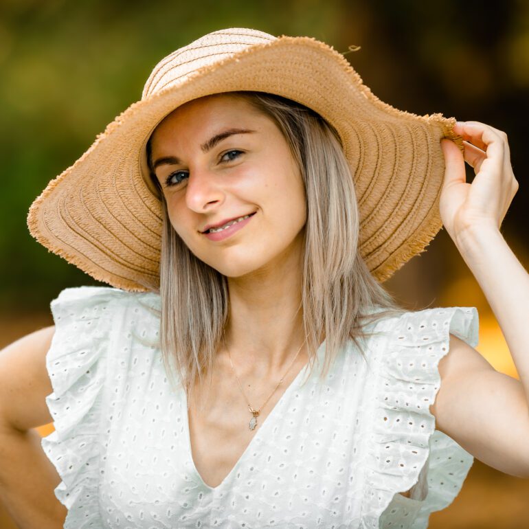 Fotografía Infantil LUCAS SMASH THE WATERMELON Sesión Smash The Cake en Naturaleza
