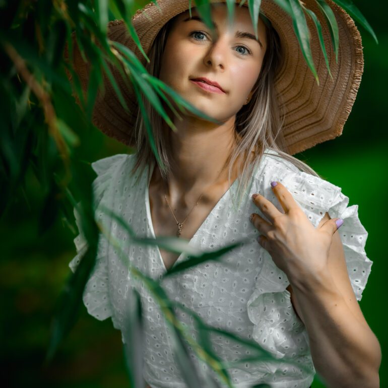 Fotografía Infantil LUCAS SMASH THE WATERMELON Sesión Smash The Cake en Naturaleza