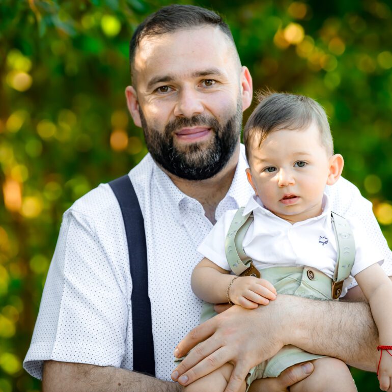 Fotografía Infantil LUCAS SMASH THE WATERMELON Sesión Smash The Cake en Naturaleza