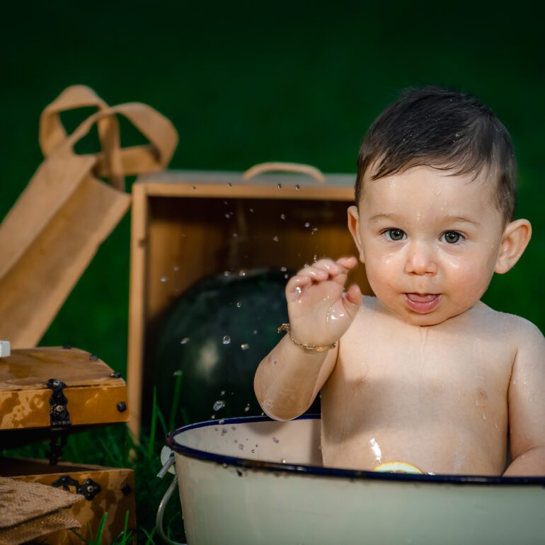 LUCAS SMASH THE WATERMELON Sesión Smash The Cake en Naturaleza