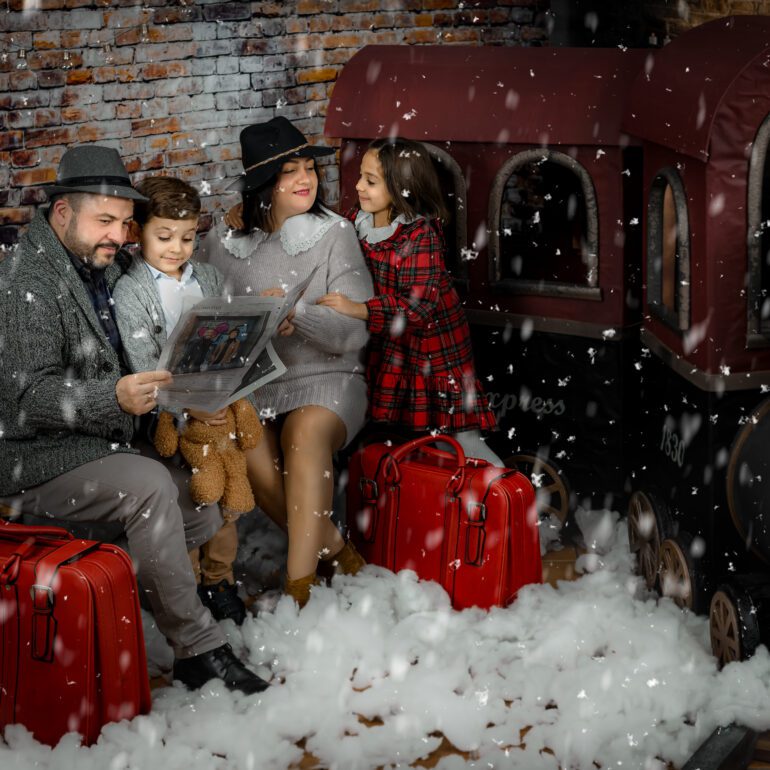 Ainhoa y Mateo Polar Express Estudio de Fotografía Madalina Basarman Logroño