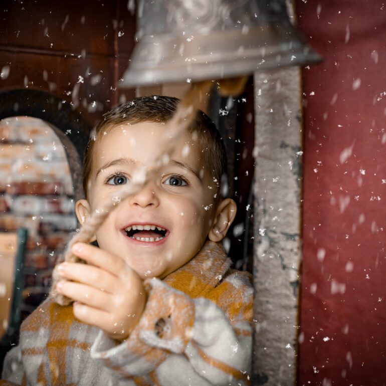 Sesion de Navidad Polar Express Estudio de Fotografía Madalina Basarman en Logroño