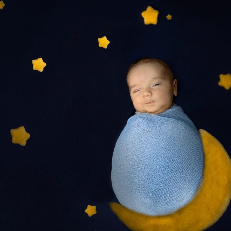 Damian recién nacido