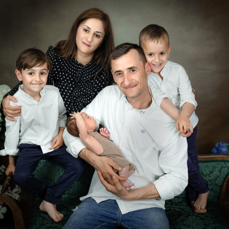 Damian recién nacido