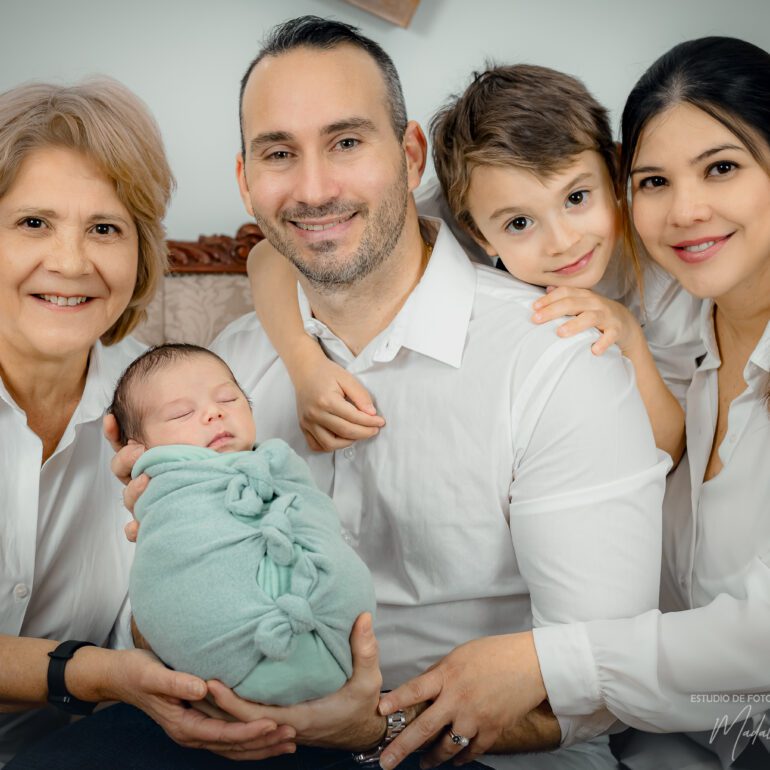 SEBASTIAN SESION FOTOGRAFICA NEWBORN