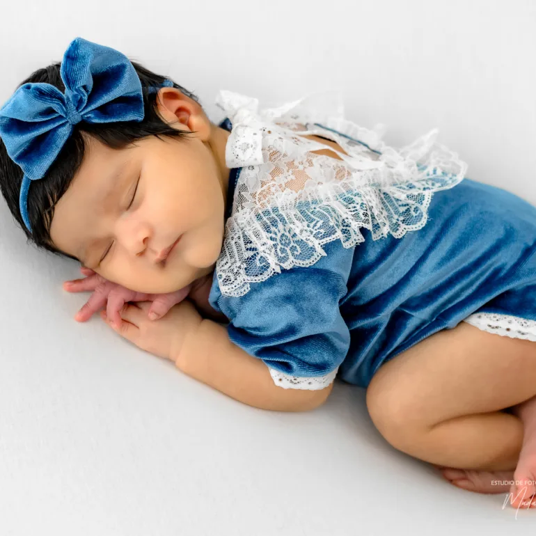 ARIANNE NEWBORN ESTUDIO DE FOTOGRAFIA MADALINA BASARMAN