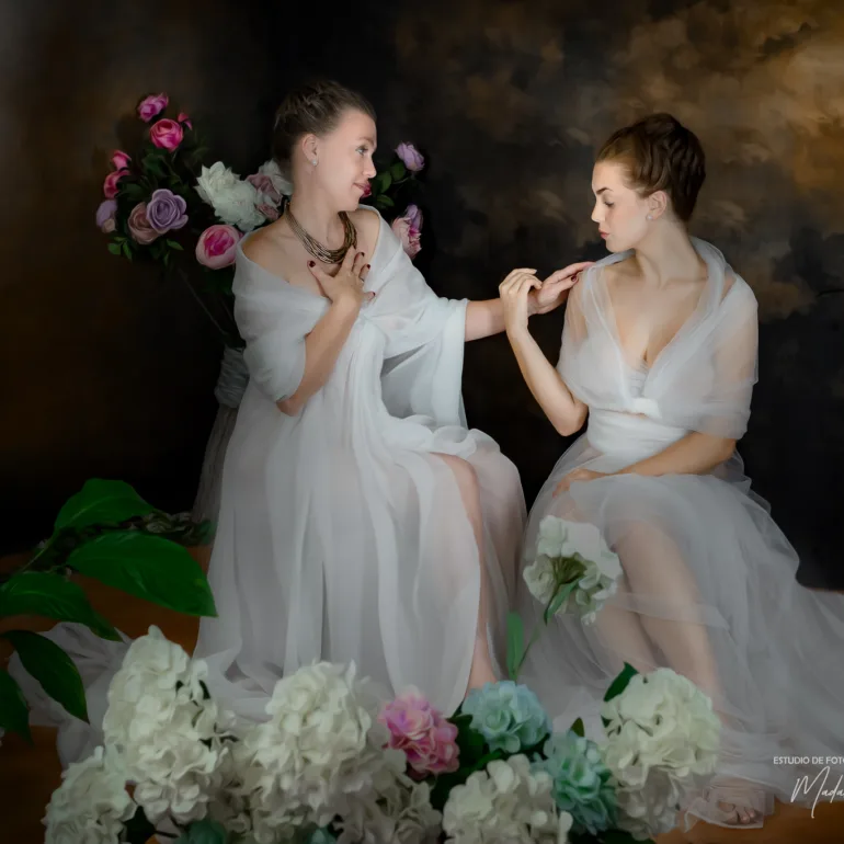 Ana y Prishylla en el jardin sesion madre hija fine art