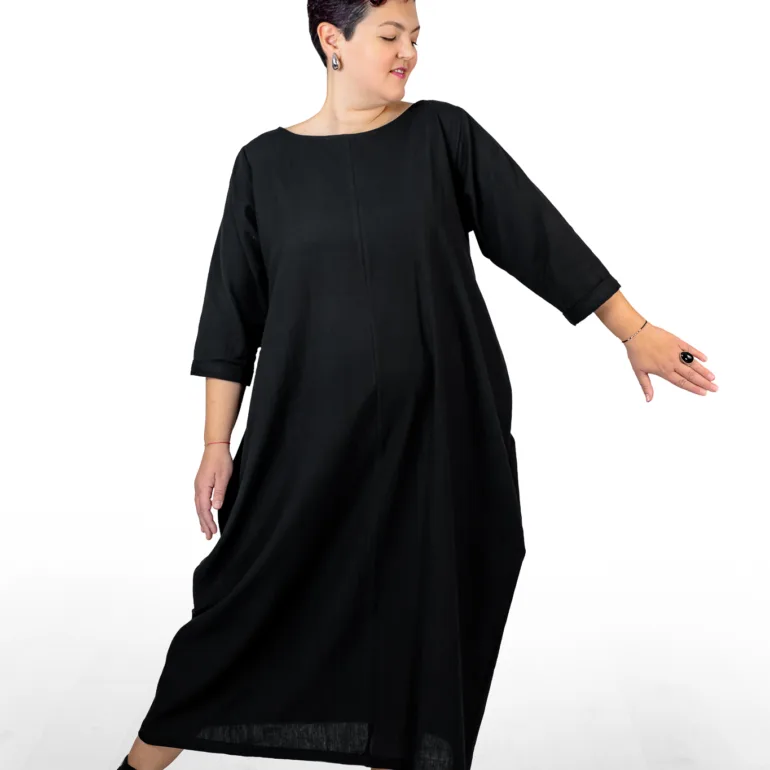 Fotografía comercial VESTIDO OVERSIZE MODA PARA MUJERES CON CURVAS